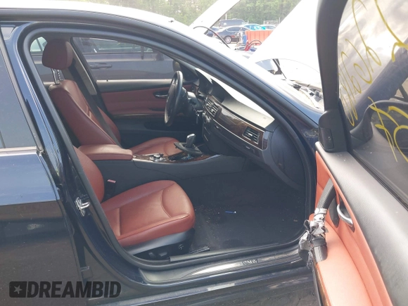 2010 BMW 3 Series 328i xDrive with VIN WBAPK5C51AA652244, listed as a IAAI auction lot 42262180 with 166,218 mi miles and . Bid and sale history available at DreamBid. Image 5.