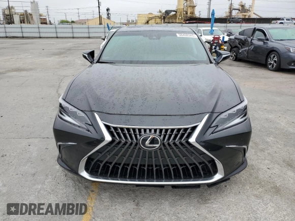 2024 Lexus ES 300h with VIN 58ADA1C17RU044547, listed as a Copart auction lot 58408345 with 39,568 mi miles and Salvage title. Bid and sale history available at DreamBid. Image 5.