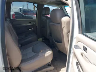 2004 GMC Yukon XL Denali with VIN 1GKFK66U54J166519, listed as a IAAI auction lot 41931676 with 290,082 mi miles. Bid and sale history available at carsss.com. Image 8.
