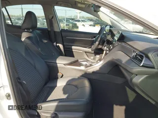 2022 Toyota Camry SE z VIN 4T1G11AK8NU644181, wystawiony jako IAAI lot #41979152 z przebiegiem 30 384 mil mil oraz . Historia ofert i sprzedaży dostępna na DreamBid. Obrazek 5.