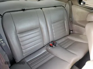 2001 Ford Mustang GT Deluxe z VIN 1FAFP42X41F139883, wystawiony jako Copart lot #50243745 z przebiegiem 142 545 mil mil oraz Szkoda całkowita • Salvage title. Historia ofert i sprzedaży dostępna na DreamBid. Obrazek 10.