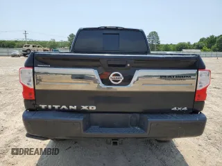 2017 Nissan Titan Platinum Reserve z VIN 1N6BA1F45HN552823, wystawiony jako Copart lot #58463895 z przebiegiem 157 375 mil mil oraz Tytuł czysty. Historia ofert i sprzedaży dostępna na DreamBid. Obrazek 6.
