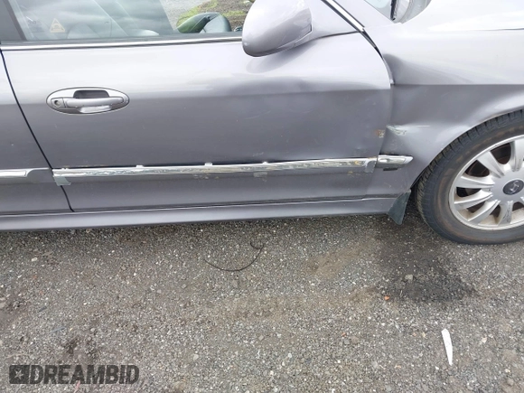 2005 Hyundai Sonata GLS with VIN KMHWF35H25A167370, listed as a IAAI auction lot 42049409 with 65,928 mi miles. Bid and sale history available at carsss.com. Image 12.