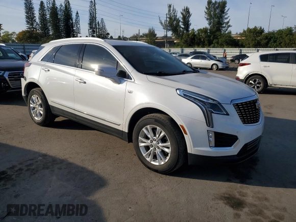 2022 Cadillac XT5 FWD Luxury z VIN 1GYKNAR49NZ118633, wystawiony jako Copart lot #43274175 z przebiegiem 46 946 mil mil oraz Szkoda całkowita • Salvage title. Historia ofert i sprzedaży dostępna na DreamBid. Obrazek 4.