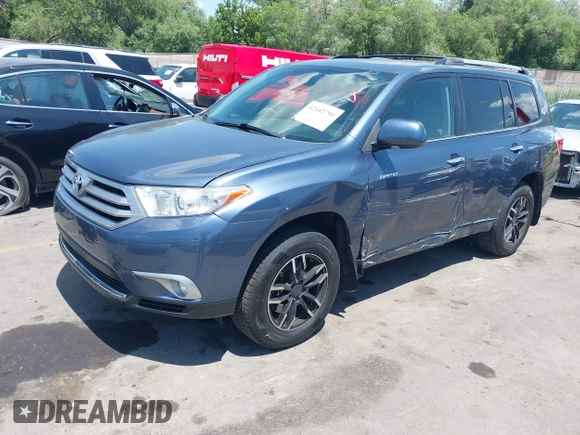 2013 Toyota Highlander Limited with VIN 5TDDK3EH7DS228933, listed as a IAAI auction lot 42442790 with 131,209 mi miles and . Bid and sale history available at DreamBid. Image 2.