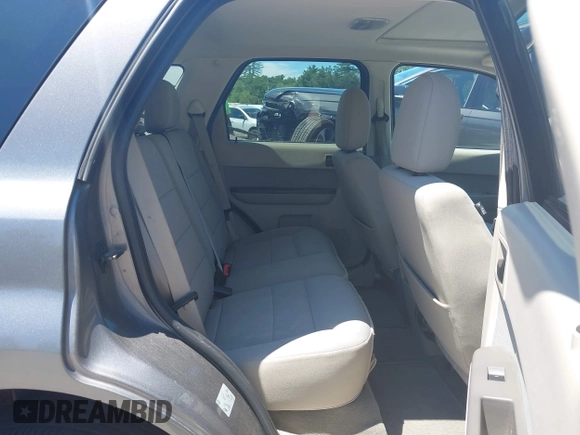 2011 Ford Escape XLT с VIN 1FMCU9DG4BKB17225, выставлен на аукционе IAAI как лот 42635446 с пробегом 134 418 миль миль и . История ставок и продаж доступна на DreamBid. Изображение 8.