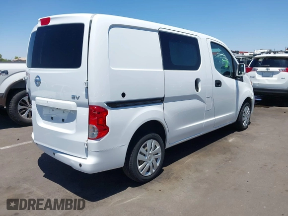 2021 Nissan NV200 SV with VIN 3N6CM0KN0MK700333, listed as a IAAI auction lot 42570470 with 66,845 mi miles and . Bid and sale history available at DreamBid. Image 4.