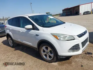 2013 Ford Escape SE with VIN 1FMCU0GX1DUA80455, listed as a IAAI auction lot 41756952 with 211,389 mi miles. Bid and sale history available at carsss.com. Image 1.