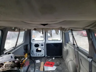 2002 Ford Econoline Passenger XL с VIN 1FMRE11272HB81824, выставлен на аукционе Copart как лот 89143725 с пробегом 376 224 миль миль и Чистый • Clean title. История ставок и продаж доступна на DreamBid. Изображение 10.