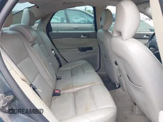 2005 Volvo S40 с VIN YV1MS382452091623, выставлен на аукционе IAAI как лот 42311105 с пробегом 269 001 миль миль и . История ставок и продаж доступна на DreamBid. Изображение 8.
