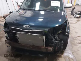 2018 Kia Soul + with VIN KNDJP3A54J7615526, listed as a IAAI auction lot 41745034 with 58,460 mi miles. Bid and sale history available at carsss.com. Image 13.