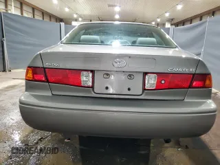 2001 Toyota Camry CE with VIN 4T1BG22K11U056470, listed as a Copart auction lot 53506575 with 143,578 mi miles and Clean Title. Bid and sale history available at carsss.com. Image 6.