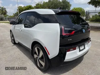 2014 BMW i3 with VIN WBY1Z2C54EV284626, listed as a Copart auction lot 61809165 with 27,008 mi miles and Clean title. Bid and sale history available at DreamBid. Image 2.