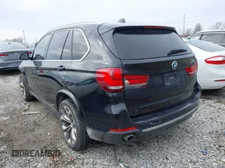2015 BMW X5 sDrive35i z VIN 5UXKR2C54F0H35091, wystawiony jako IAAI lot #41621452 z przebiegiem 92 919 mil mil oraz . Historia ofert i sprzedaży dostępna na DreamBid. Obrazek 3.
