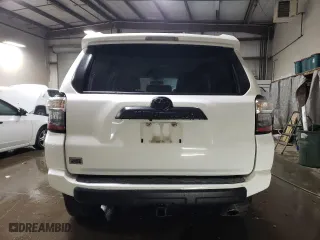 2019 Toyota 4Runner SR5 with VIN JTEBU5JRXK5612540, listed as a Copart auction lot 82815384 with 109,842 mi miles and Salvage Title. Bid and sale history available at carsss.com. Image 6.