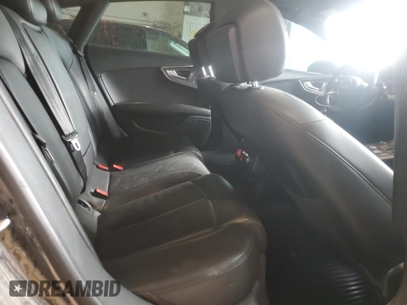 2017 Audi A7 Premium Plus с VIN WAUW2AFC0HN050033, выставлен на аукционе Copart как лот 51229005 с пробегом 110 264 миль миль и Списание • Salvage title. История ставок и продаж доступна на DreamBid. Изображение 11.