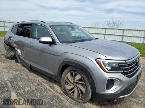 2024 Volkswagen Atlas SEL with VIN 1V2BR2CA3RC523103, listed as a Copart auction lot 55821865 with 47,893 mi miles and Salvage title. Bid and sale history available at DreamBid. Image 4.