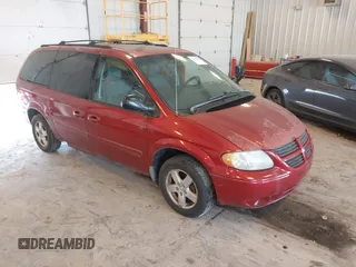 2005 Dodge Caravan SXT with VIN 2D4GP44L15R456305, listed as a IAAI auction lot 42678282 with 152,651 mi miles and . Bid and sale history available at DreamBid. Image 1.