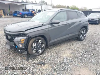 2025 Hyundai Kona SEL with VIN KM8HB3AB1SU209284, listed as a IAAI auction lot 41862270 with 13,678 mi miles. Bid and sale history available at carsss.com. Image 2.
