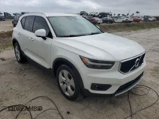 2021 Volvo XC40 Momentum z VIN YV4AC2HK5M2602249, wystawiony jako Copart lot #76351684 z przebiegiem Nie podano mil oraz Nie do naprawy • Non repairable. Historia ofert i sprzedaży dostępna na DreamBid. Obrazek 4.