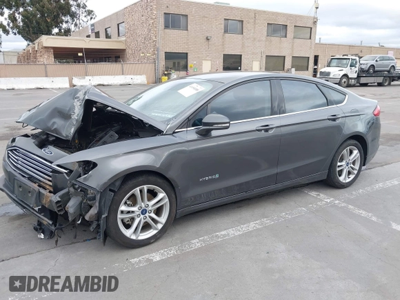 2018 Ford Fusion SE z VIN 3FA6P0LU8JR195096, wystawiony jako IAAI lot #41494088 z przebiegiem 114 007 mil mil oraz . Historia ofert i sprzedaży dostępna na DreamBid. Obrazek 2.