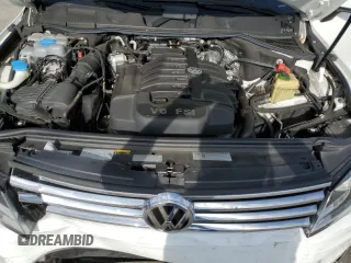 2017 Volkswagen Touareg Sport with VIN WVGEF7BP0HD006792, listed as a Copart auction lot 47895813 with 52,432 mi miles and . Bid and sale history available at DreamBid. Image 12.
