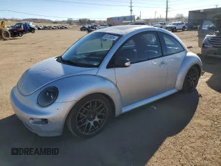 2004 Volkswagen Beetle with VIN 3VWCD31C54M409221, listed as a Copart auction lot 83323024 with 116,352 mi miles and Salvage Title. Bid and sale history available at DreamBid. Image 1.
