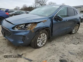 2020 Ford Escape SE with VIN 1FMCU0G69LUC26977, listed as a Copart auction lot 45796615 with 58,791 mi miles and Salvage Title. Bid and sale history available at carsss.com. Image 1.