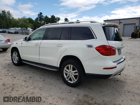 2013 Mercedes-Benz GL 450 z VIN 4JGDF7CE5DA249440, wystawiony jako Copart lot #57466825 z przebiegiem 120 163 mil mil oraz Tytuł czysty. Historia ofert i sprzedaży dostępna na DreamBid. Obrazek 2.