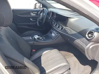 2018 Mercedes-Benz E-Class E 300 with VIN WDDZF4JB5JA455098, listed as a IAAI auction lot 41860177 with 84,612 mi miles. Bid and sale history available at carsss.com. Image 5.