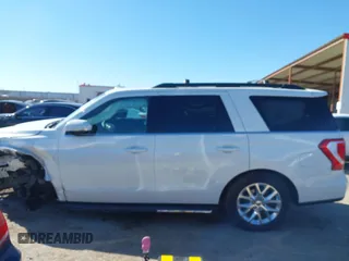 2020 Ford Expedition XLT with VIN 1FMJU1HT7LEA93938, listed as a IAAI auction lot 41461520 with 39,977 mi miles. Bid and sale history available at carsss.com. Image 14.