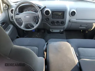 2004 Ford Expedition XLT with VIN 1FMPU16W24LB62877, listed as a Copart auction lot 88953725 with 154,748 mi miles and Salvage Title. Bid and sale history available at carsss.com. Image 8.