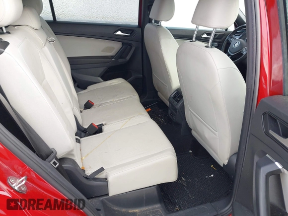 2018 Volkswagen Tiguan SEL с VIN 3VV2B7AX3JM148893, выставлен на аукционе IAAI как лот 41265196 с пробегом 60 035 миль миль и . История ставок и продаж доступна на DreamBid. Изображение 8.