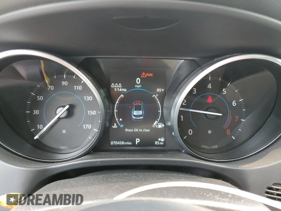 2018 Jaguar F-Pace 25t Premium with VIN SADCJ2FX4JA247404, listed as a Copart auction lot 59439835 with 70,458 mi miles and Salvage title. Bid and sale history available at DreamBid. Image 9.