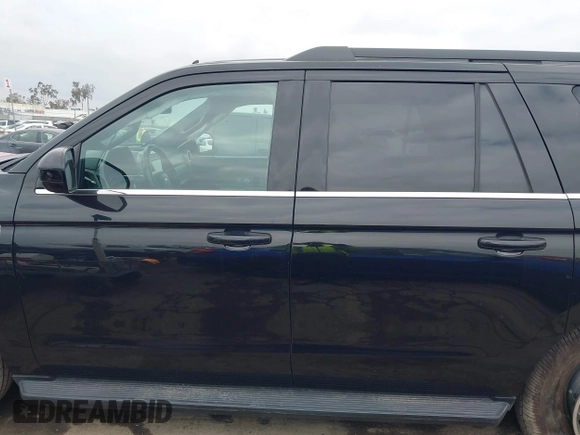 2021 Ford Expedition Max XLT with VIN 1FMJK1JT6MEA81815, listed as a IAAI auction lot 41469141 with 121,907 mi miles and . Bid and sale history available at DreamBid. Image 15.