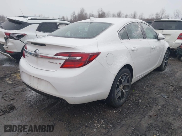2017 Buick Regal Sport Touring z VIN 2G4GL5EX9H9164787, wystawiony jako IAAI lot #41729510 z przebiegiem 152 302 mil mil oraz . Historia ofert i sprzedaży dostępna na DreamBid. Obrazek 4.