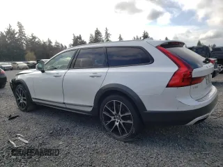 2020 Volvo V90 z VIN YV4A22NLXL1110871, wystawiony jako Copart lot #46942463 z przebiegiem 23 901 mil mil oraz . Historia ofert i sprzedaży dostępna na DreamBid. Obrazek 2.