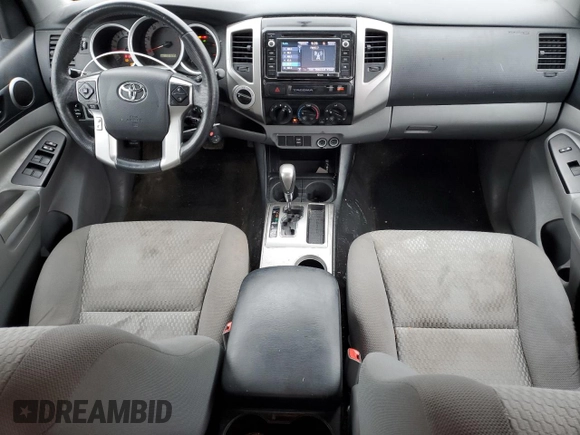 2015 Toyota Tacoma with VIN 3TMLU4EN5FM174536, listed as a Copart auction lot 55487615 with 131,695 mi miles and Clean Title. Bid and sale history available at DreamBid. Image 8.