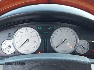 2005 Chrysler 300 with VIN 2C3AA63H65H145122, listed as a IAAI auction lot 41847043 with 237,757 mi miles. Bid and sale history available at carsss.com. Image 7.