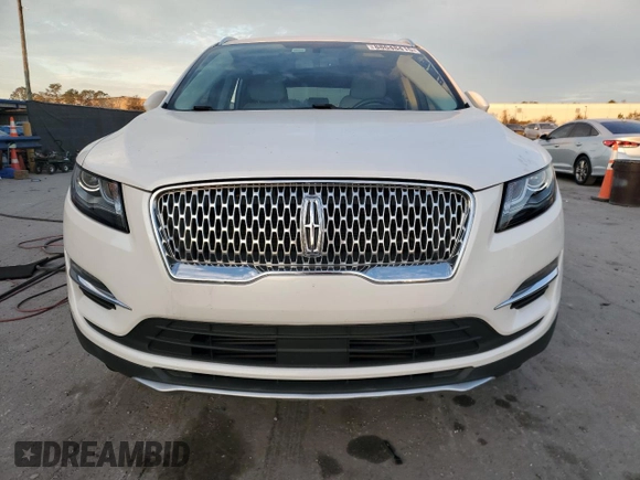 2019 Lincoln MKC Select with VIN 5LMCJ2C9XKUL50191, listed as a Copart auction lot 88648415 with 31,305 mi miles and Salvage title. Bid and sale history available at DreamBid. Image 5.