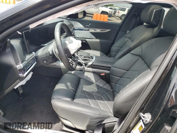 2024 BMW 7 Series 760i xDrive with VIN WBA33EJ05RCS20369, listed as a Copart auction lot 58822485 with 14,554 mi miles and Salvage title. Bid and sale history available at DreamBid. Image 7.