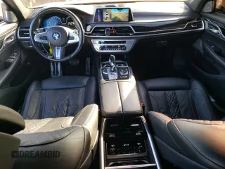 2018 BMW 7 Series M760i xDrive with VIN WBA7H6C50JG614781, listed as a Copart auction lot 83689234 with 49,873 mi miles and Salvage Title. Bid and sale history available at carsss.com. Image 8.