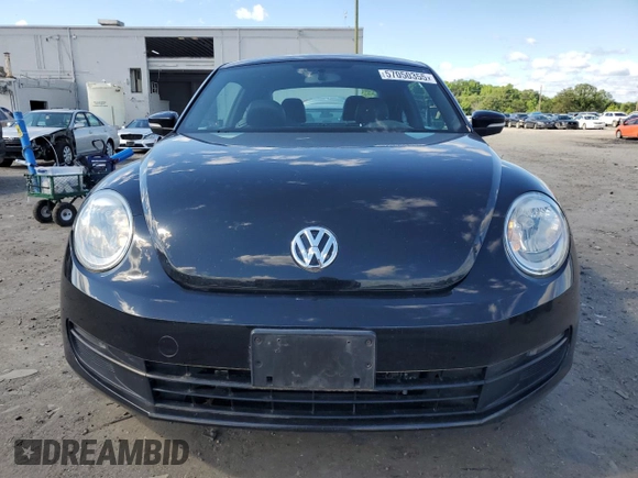 2013 Volkswagen Beetle 2.5L w/Sun/Sound/Nav с VIN 3VWJP7AT9DM676108, выставлен на аукционе Copart как лот 57050355 с пробегом 107 518 миль миль и Чистый • Clean title. История ставок и продаж доступна на DreamBid. Изображение 5.