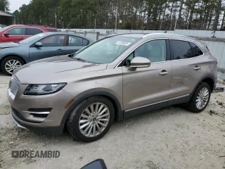 2019 Lincoln MKC Standard z VIN 5LMCJ1C9XKUL26497, wystawiony jako Copart lot #45780825 z przebiegiem 32 216 mil mil oraz Szkoda całkowita • Salvage title. Historia ofert i sprzedaży dostępna na DreamBid. Obrazek 1.