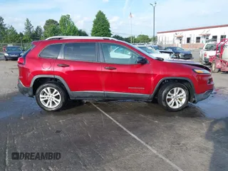 2015 Jeep Cherokee Sport z VIN 1C4PJLAB7FW637356, wystawiony jako IAAI lot #42160364 z przebiegiem 180 310 mil mil oraz . Historia ofert i sprzedaży dostępna na DreamBid. Obrazek 13.