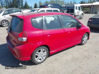 2008 Honda Fit Sport with VIN JHMGD386X8S011440, listed as a IAAI auction lot 42058186 with 170,643 mi miles. Bid and sale history available at carsss.com. Image 4.