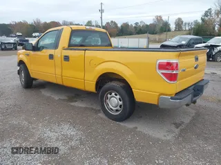 2013 Ford F-150 XL z VIN 1FTPF1CF1DKF06904, wystawiony jako IAAI lot #40567012 z przebiegiem Nie podano mil oraz . Historia ofert i sprzedaży dostępna na DreamBid. Obrazek 3.