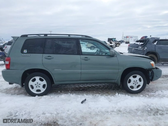 2007 Toyota Highlander w/3rd Row with VIN JTEEP21AX70212026, listed as a IAAI auction lot 41246120 with 196,319 mi miles. Bid and sale history available at carsss.com. Image 13.
