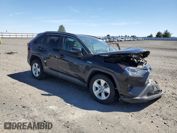 2020 Toyota RAV4 Hybrid XLE with VIN 2T3RWRFV0LW091705, listed as a Copart auction lot 58636775 with 68,534 mi miles and Salvage title. Bid and sale history available at DreamBid. Image 4.