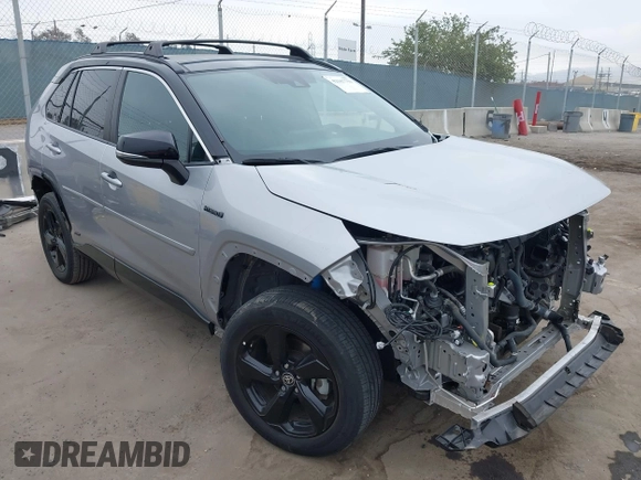 2021 Toyota RAV4 Hybrid XSE z VIN 4T3E6RFV9MU027713, wystawiony jako IAAI lot #42587759 z przebiegiem 28 806 mil mil oraz . Historia ofert i sprzedaży dostępna na DreamBid. Obrazek 1.